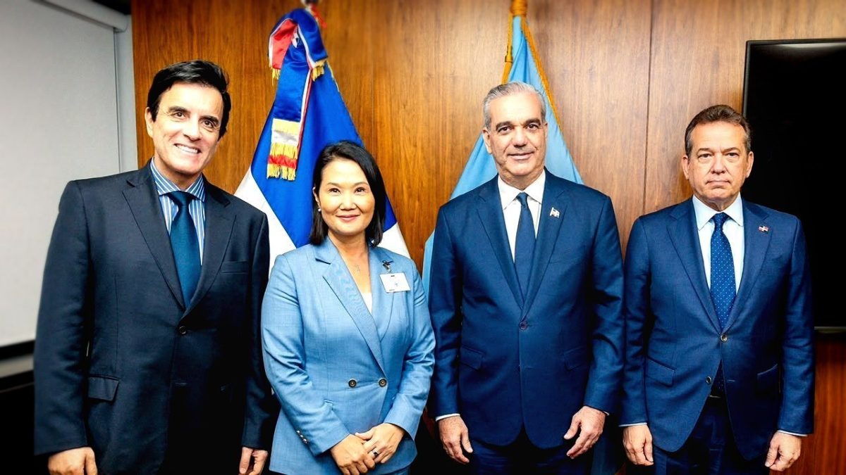 Abinader busca profundizar lazos con Perú tras encuentro en Nueva York