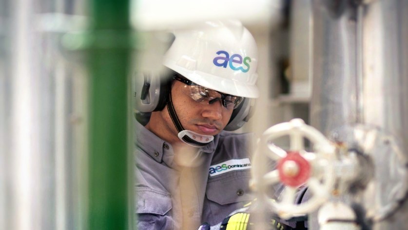 AES Dominicana abre convocatoria Energy4Talent 2027 para jóvenes profesionales
