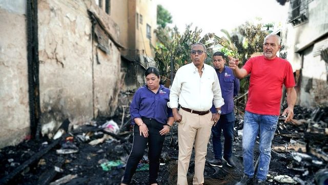 Asistencia inmediata a familias quemadas en la Zona Colonial