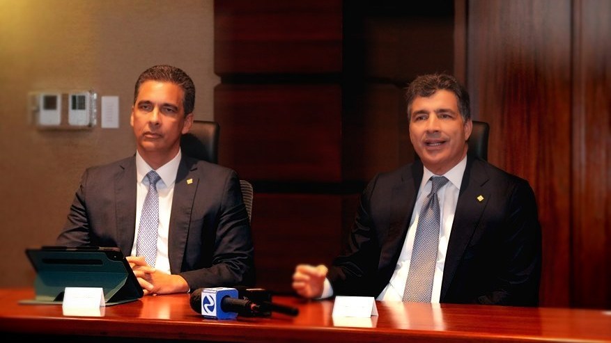 Bancos y estaciones de gasolina: comisiones de tarjetas en niveles más bajos