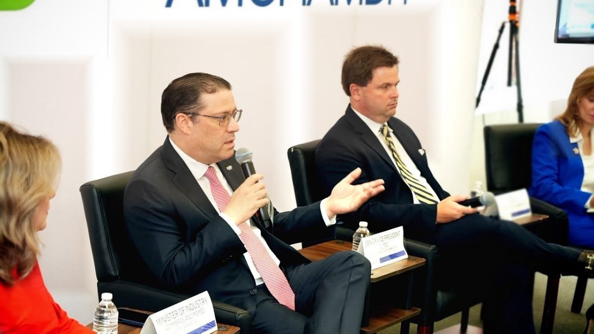 IA impulsa a las mipymes dominicanas, declara Yayo Sanz Lovatón