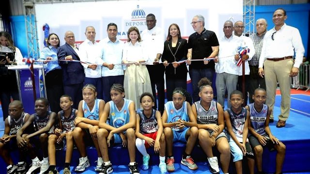 Renovación del multiuso del Club Los Gladiadores impulsa deporte en Guachupita