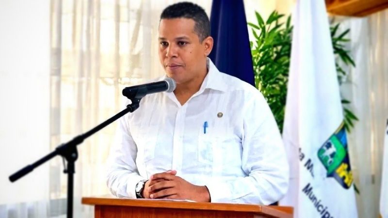Armas ilegales: director distrital de Rincón es arrestado