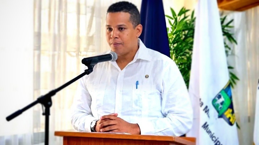 Armas ilegales: director distrital de Rincón es arrestado