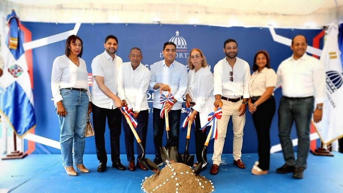 El Ministerio de Deportes inaugura multiuso en Los Cacaos con 25 millones RD$