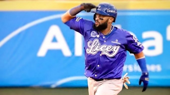 Emilio Bonifacio bate récord de carreras en la historia de Licey