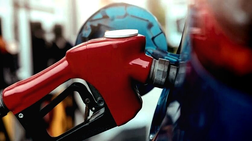 Gobierno mantiene precios de combustibles congelados a pesar del alza global