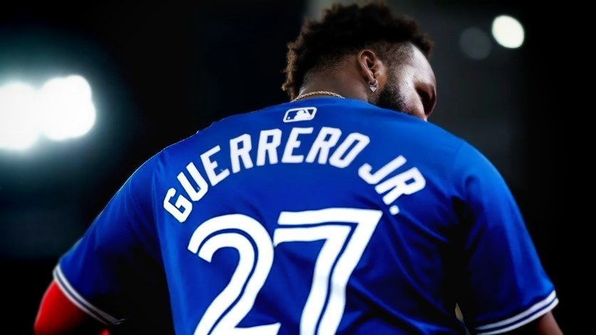 Guerrero Jr. bajo la lupa: temporada con pocos jonrones y falta de poder