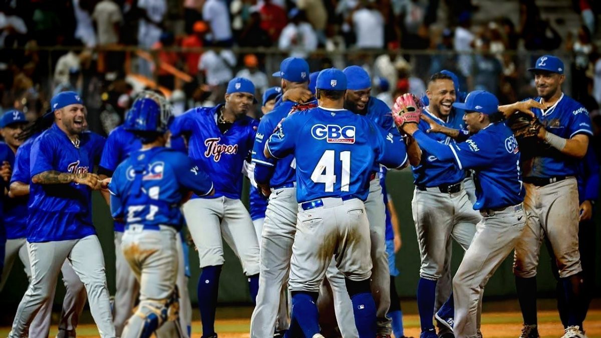 Licey vence sin hit; Gigantes rematan con Ozuna y lluvia pausa duelo