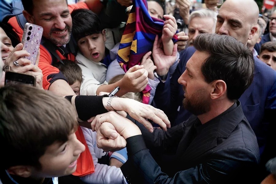 Messi recibe el Premio Princesa de Asturias de los Deportes en Oviedo