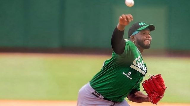 Neftalí Féliz libre después de tres temporadas con Estrellas Orientales