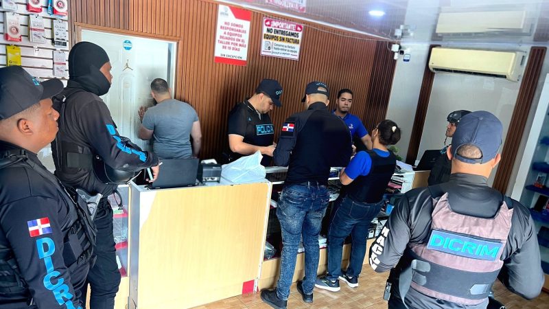 Policía nacional ocupa 18 celulares en Santiago por robo
